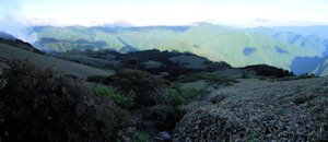 万年山
