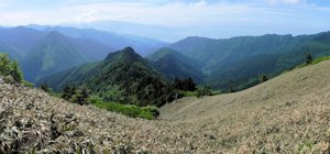 万年山