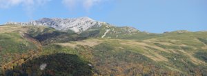 万年山