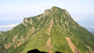万年山