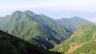 万年山
