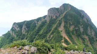 万年山